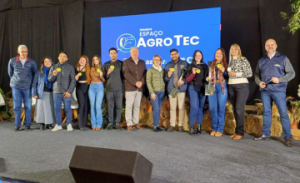 CDL celebra vencedores do Hackathon InovaCachoeira na Agrotec Fenarroz