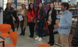 Grupo do Varejo Competitivo visita empresas de Poa