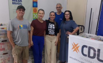 Solidariedade em Cena no Espet�culo do Grupo Tholl